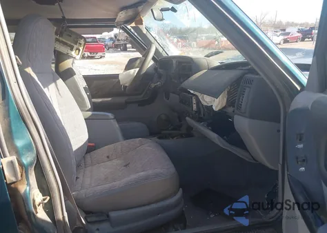 1998 Jeep Cherokee Classic/Sport из США, поврежденный, VIN 1J4FJ68S5WL281374